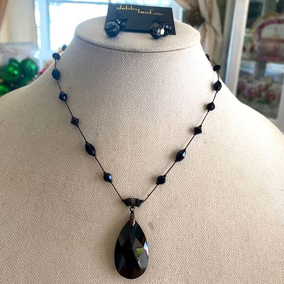 Dabby reid onyx color teardrop crystal hematite color chain extender - Picture 1 of 5